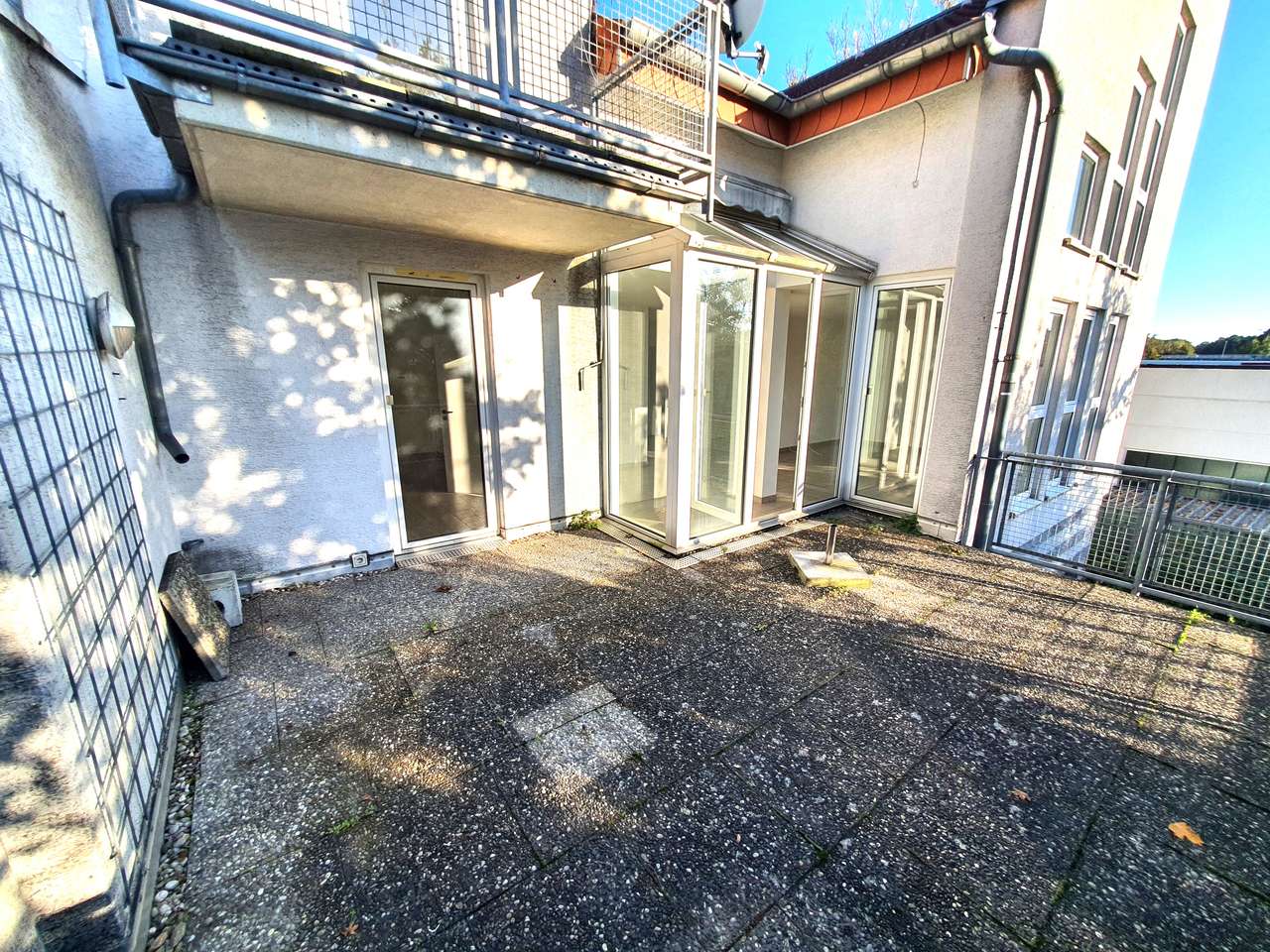 RÖDERMARK: Super große 2 ZW m. Sonnenterrasse