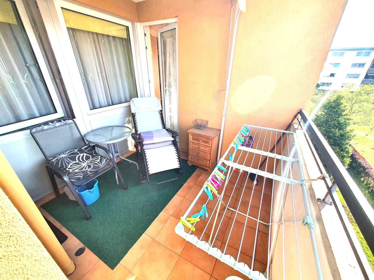 OBERTSHAUSEN:  Gewerbliche 3 Zi m. Sonnenbalkon u. kompl.EBK