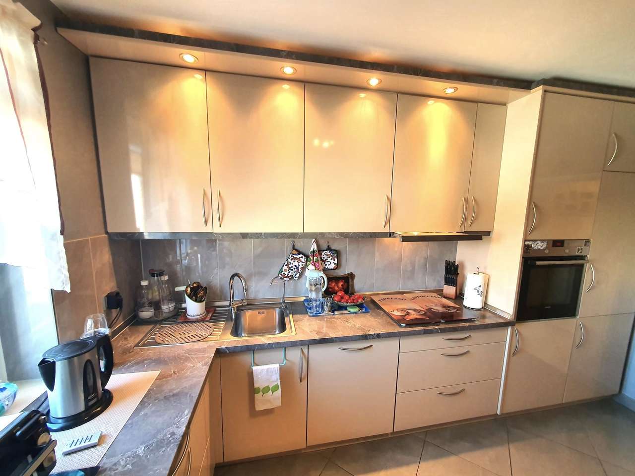 OBERTSHAUSEN:  NOTVERKAUF !  3 Zi. Büro  m. Balkon u. Duschbad - 100 % GEWERBLICHE NUTZUNG möglich