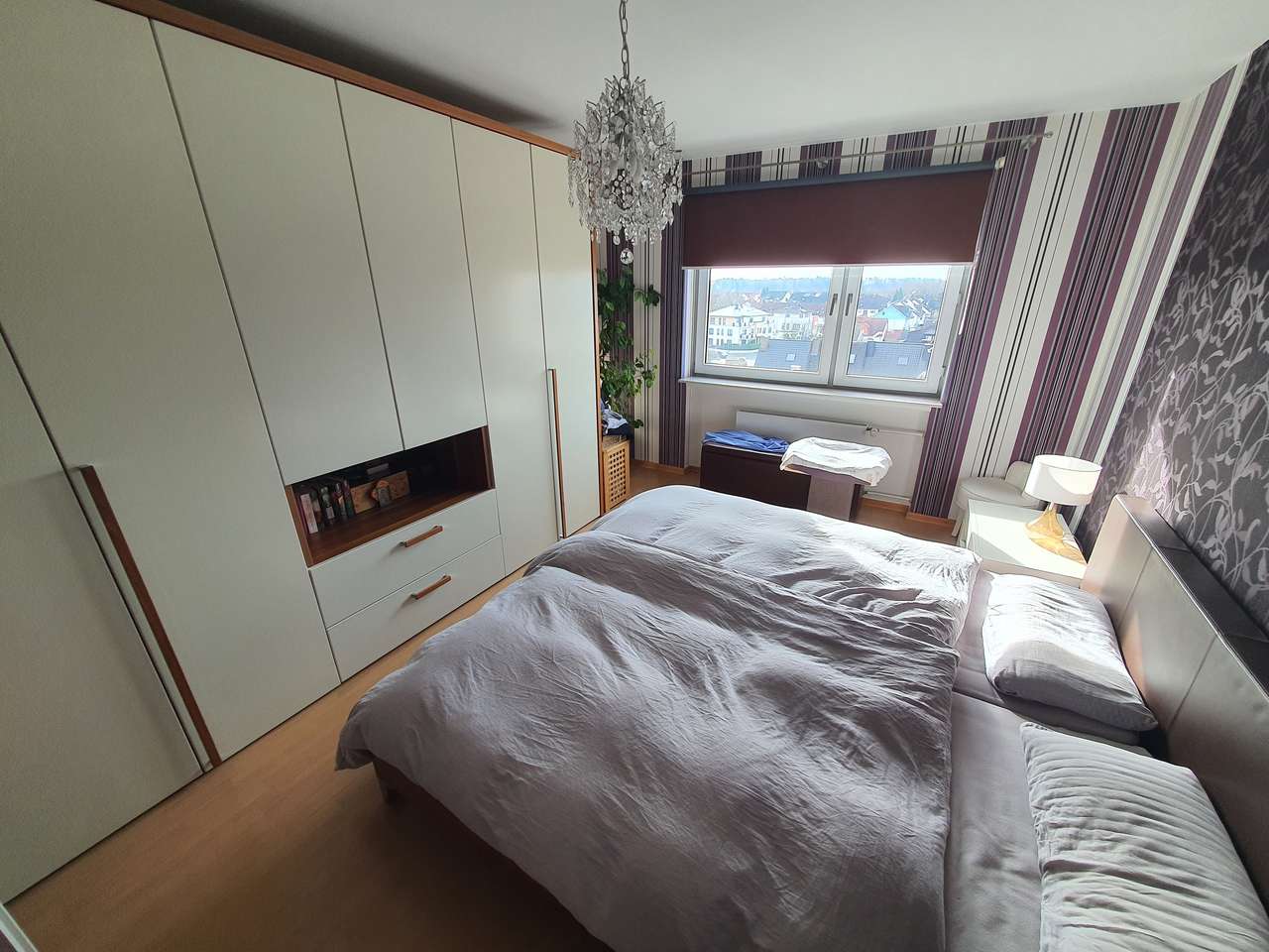 OBERTSHAUSEN:  Mieterfreie 3 ZW m.Balkon u. Einbauküche