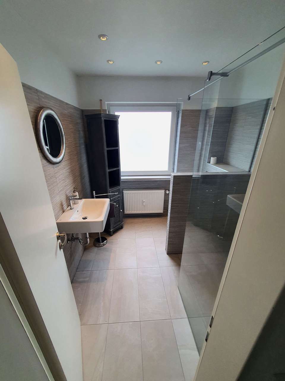 HEUSENSTAMM:  1 Zi.Dachstudio m. Balkon - EBK und TGL Bad