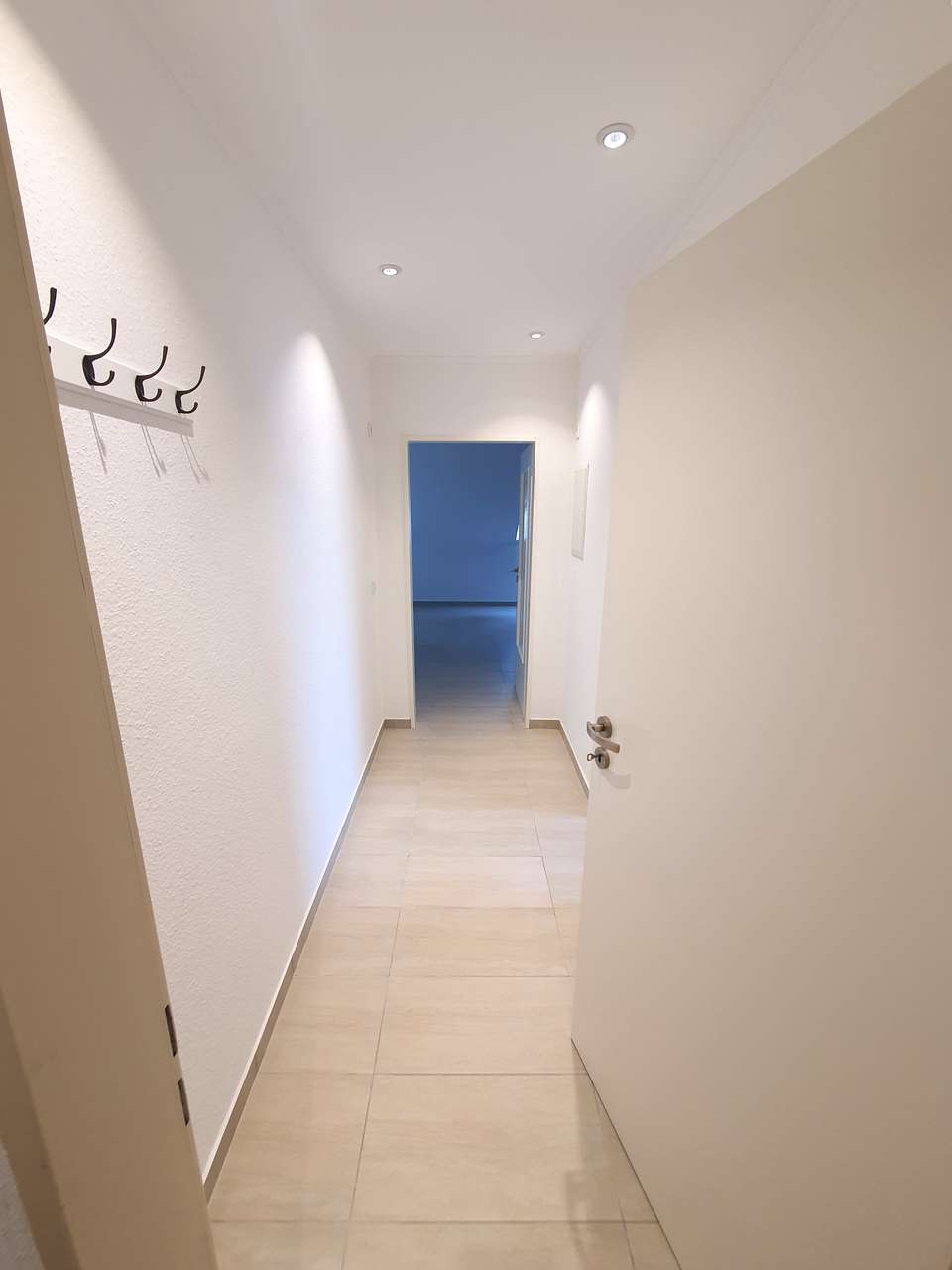 HEUSENSTAMM:  1 Zi.Dachstudio m. Balkon - EBK und TGL Bad