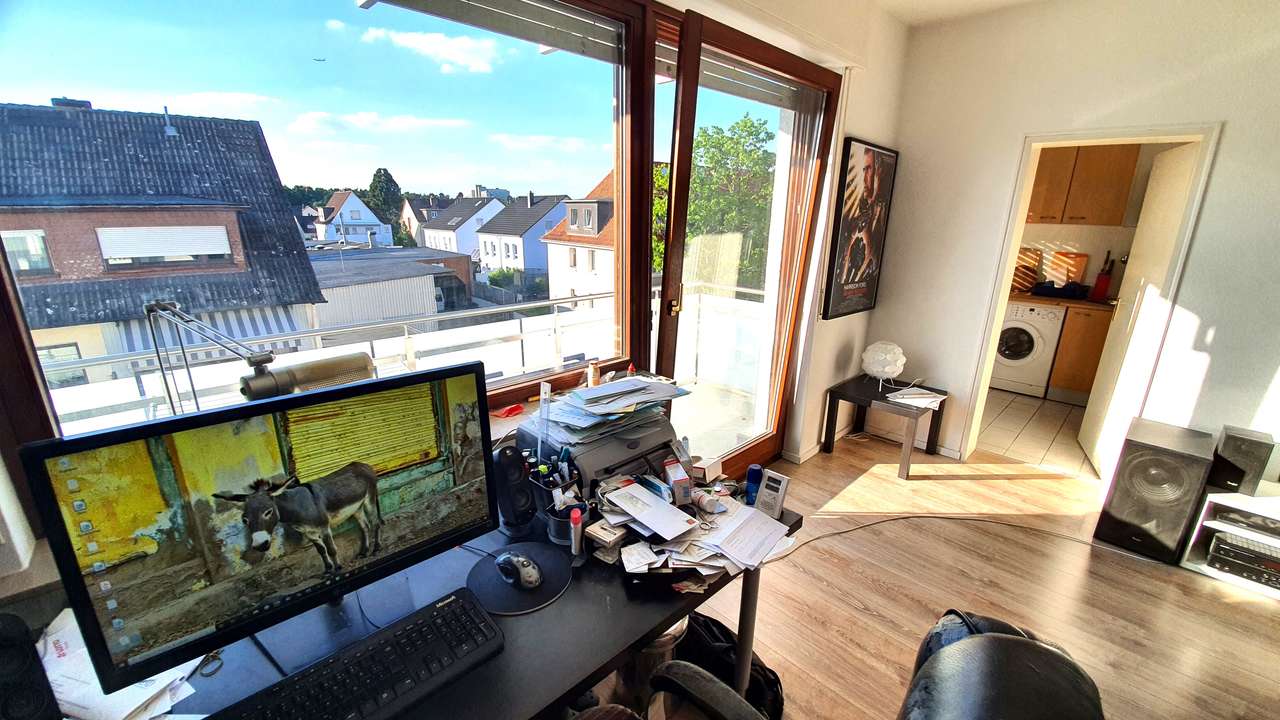 HEUSENSTAMM:  ACHTUNG SINGLES !!  1 Zi.Apartm. m. Balkon u. EBK