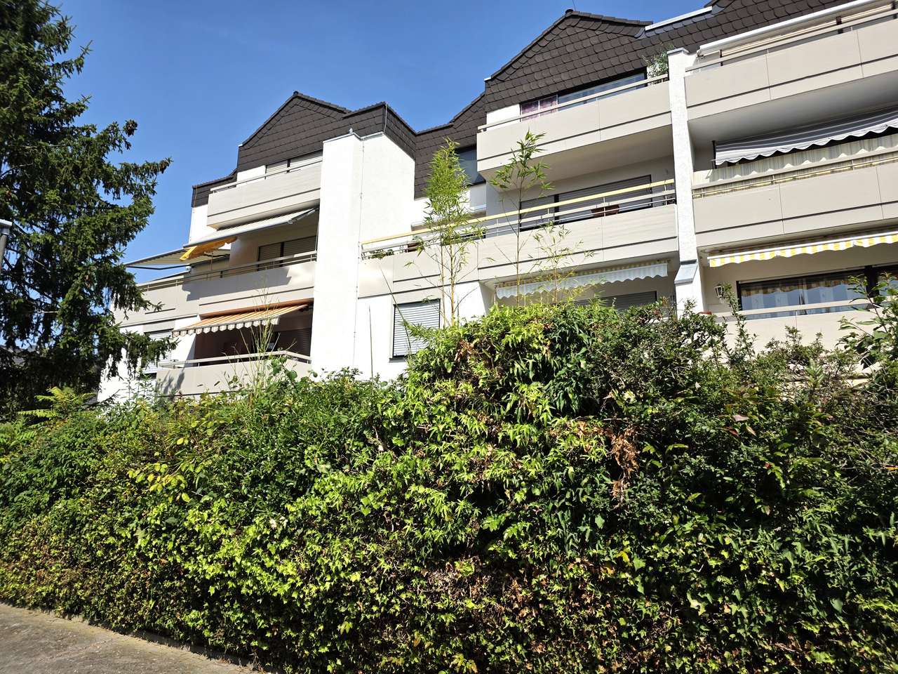 HEUSENSTAMM:  3 ZW mit Terrasse/Garten u. 2 Bäder