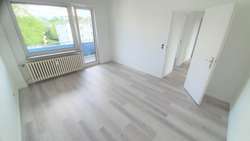 Schlafzimmer2 m.Balkon