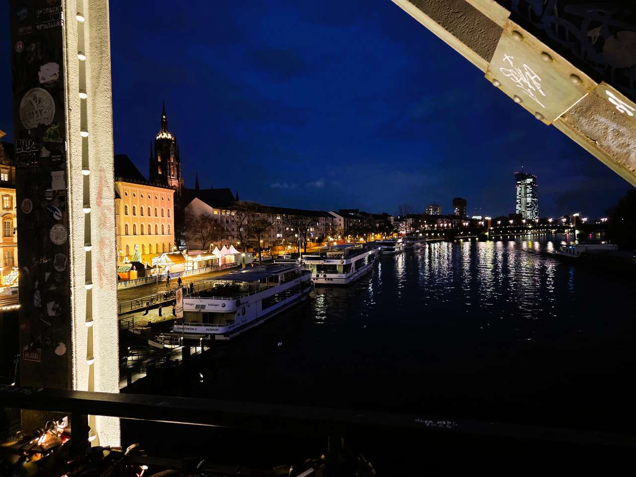 NÄHE EZB:  4 Zi.ETW m. Balkon am Frankfurter Dom 